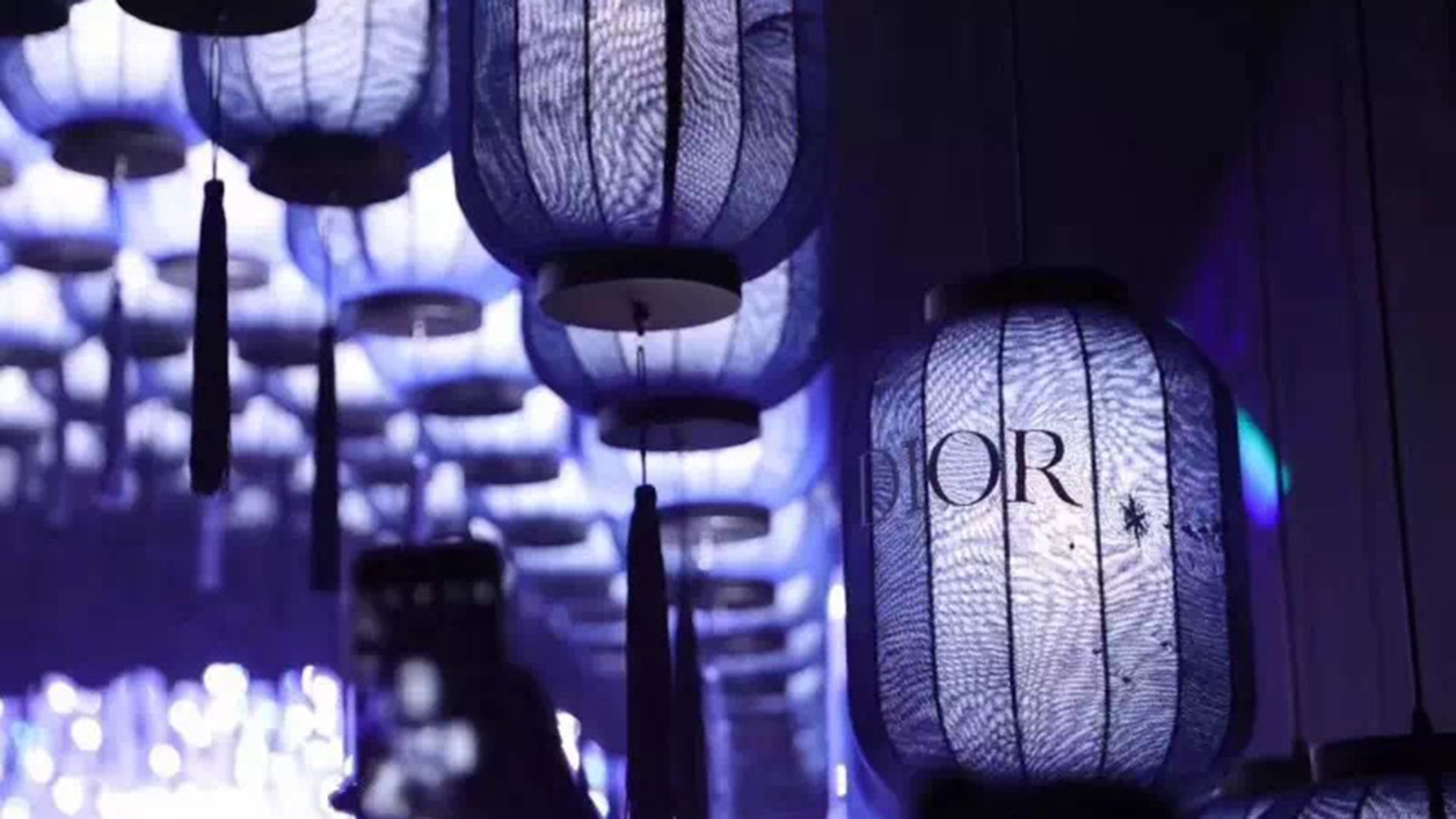 LADY DIOR Popup store Tour 2020-22